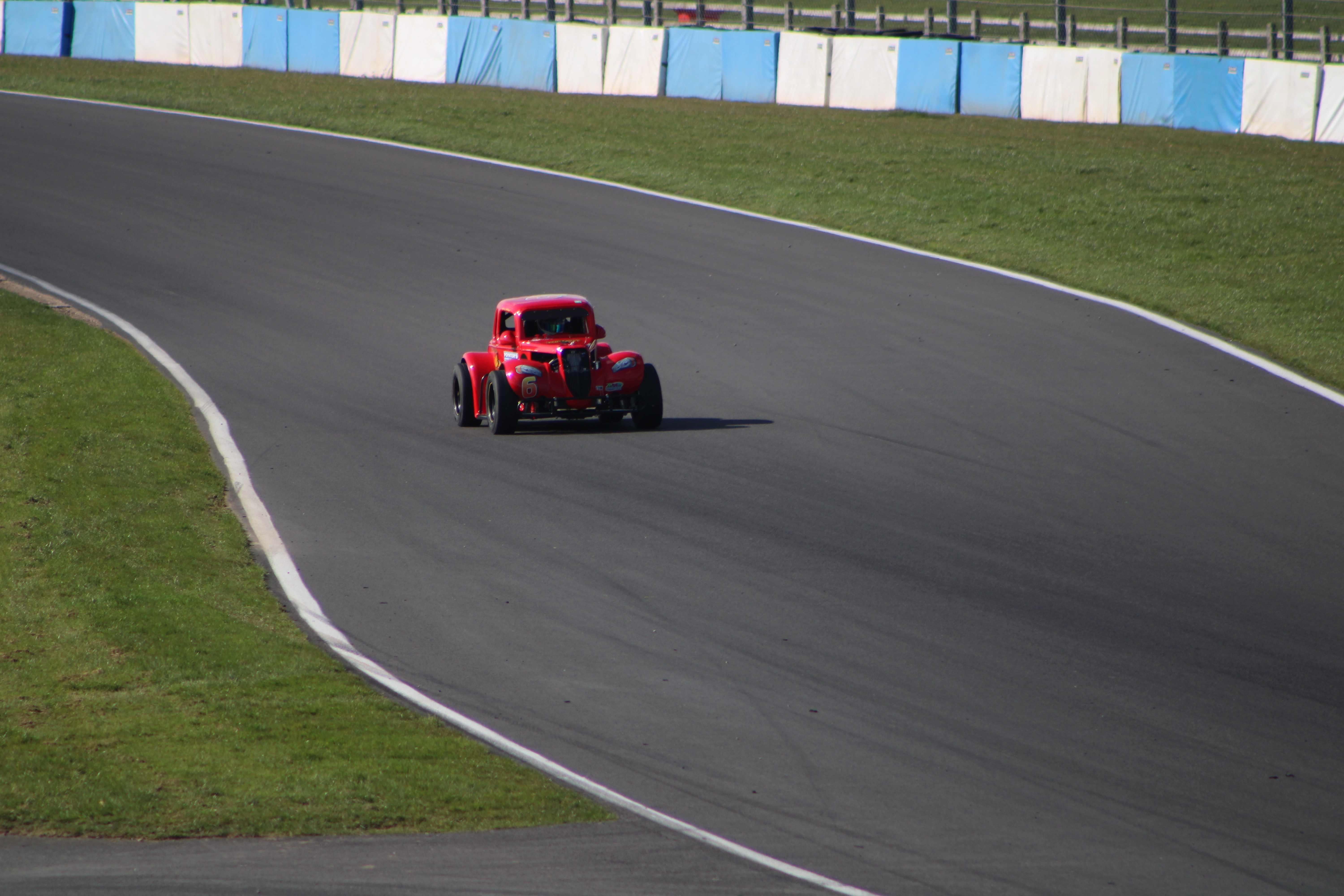 Read Headlines First 10 Confirmed Entries for 2026 UK Legends Cars Championship