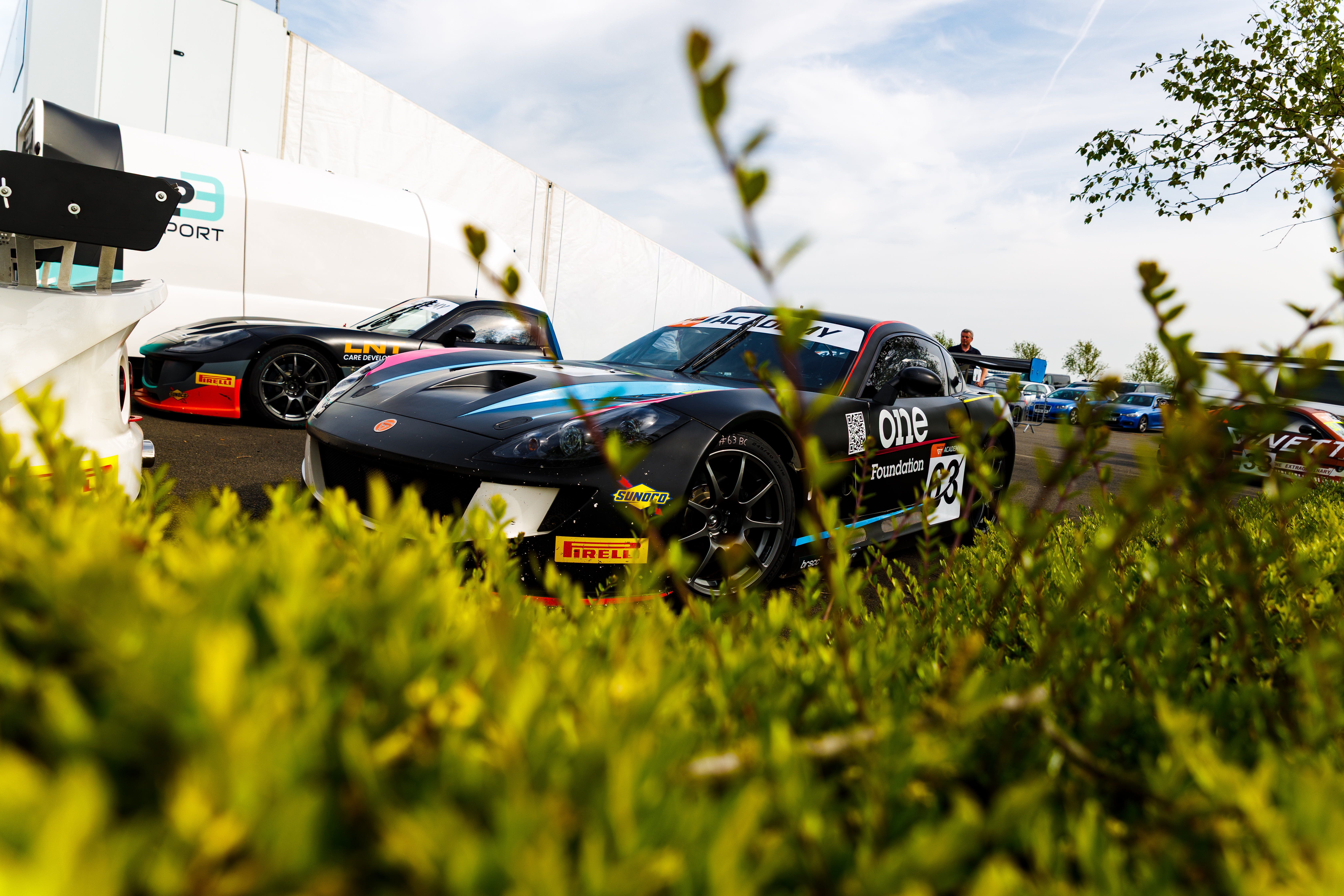 British Motorsport Preview: GT Cup, GB4, Ginetta and Motorcycle Action This Weekend