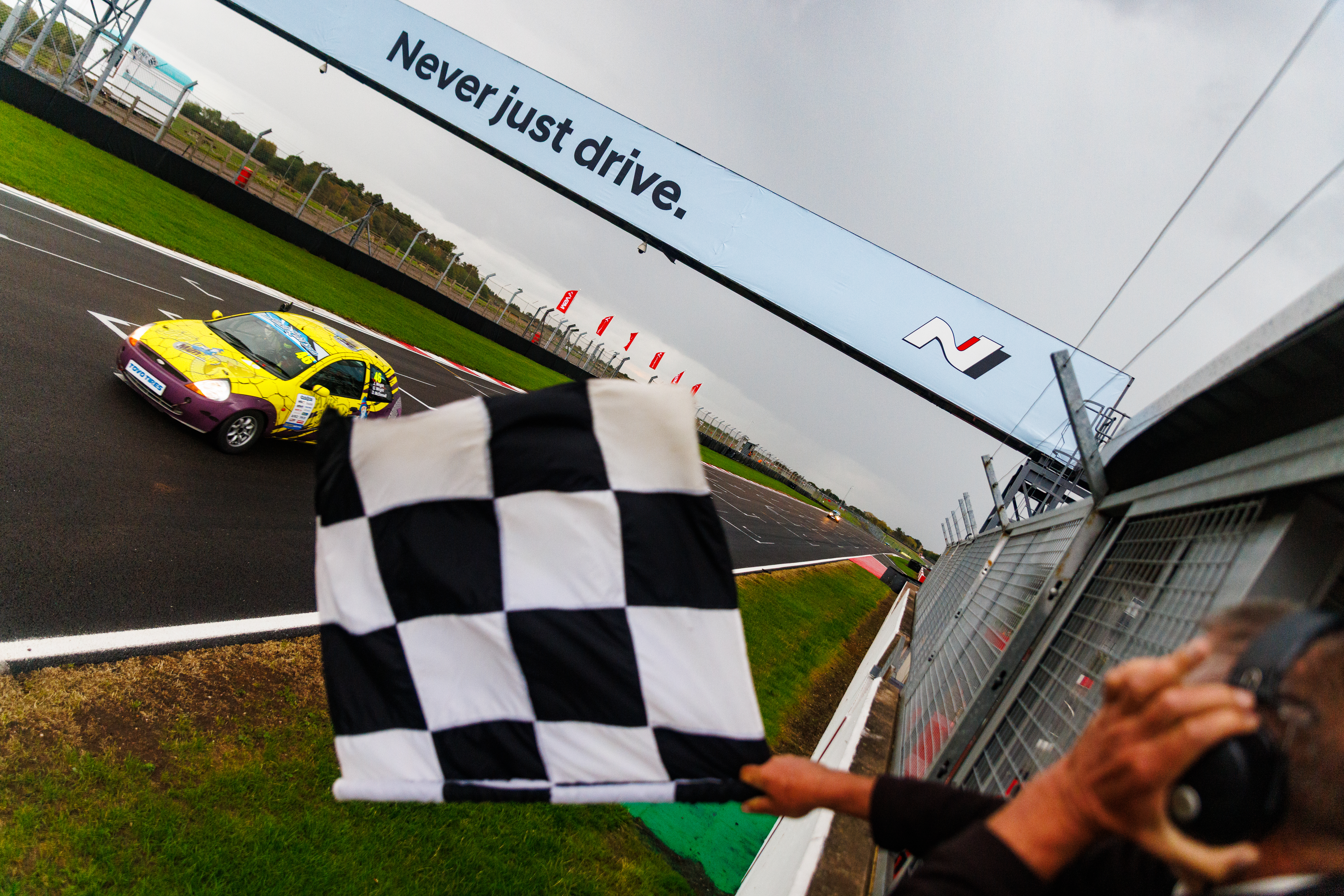 EnduroKA Donington Review: MilnAir make it three in a row with win at Donington Park